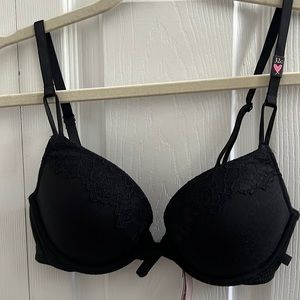 Victoria’s Secret Push Up Bra 32C